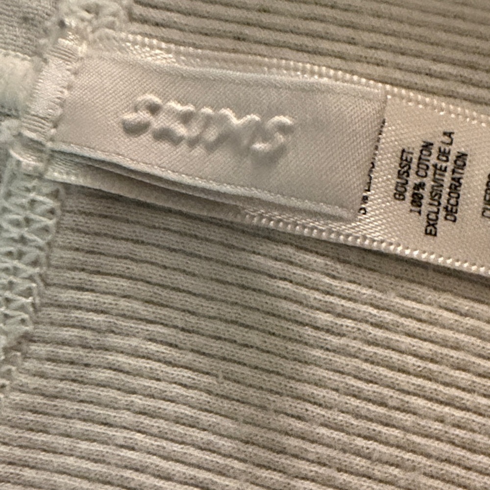 SKIMS Cream Ribbed Knitwear GUC 2 pairs L and XL run smaller than size